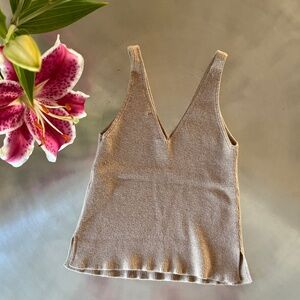 Ambercombie & Fitch tan knitted soft tan tank top SZ med